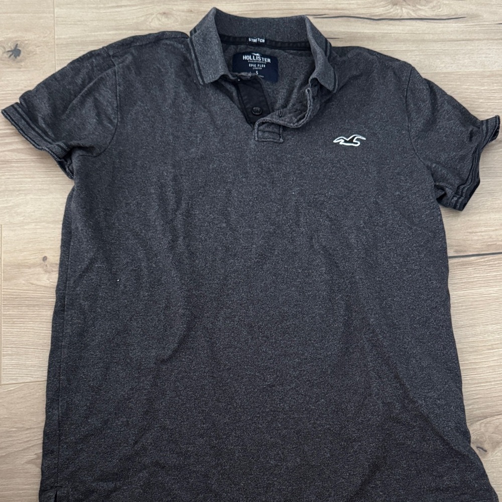 Hollister Men's Dark Gray Polo Shirt